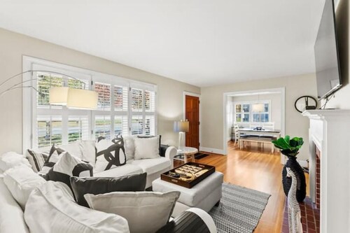 Polo Comfort SunRoom, 3BR - WFU