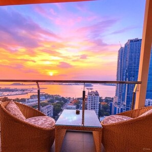 1 bedroom, premium bedding, down duvets, memory-foam beds