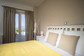 3 slaapkamers, een strijkplank/strijkijzer, gratis wifi