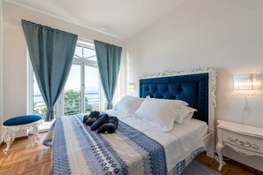 5 chambres, fer et planche à repasser, accès au Wi-Fi (inclus)