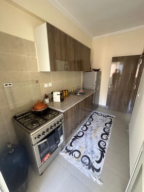 Private kitchen - Marrakech airport cosy flat the best place to be in Marrakech (Marrakech)