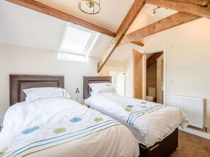 2 Schlafzimmer, Bügeleisen/Bügelbrett, Reisekinderbett, kostenloses WLAN