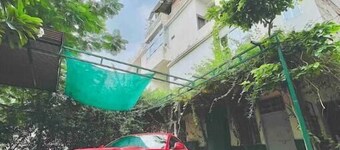 BhooraHouse Room with BIG Window