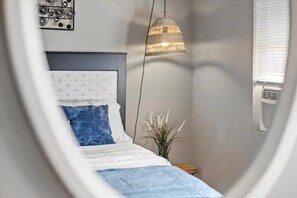 2 bedrooms, WiFi - PetFriendly 2BR Convenient to Stadium&Downtown (Indianapolis)