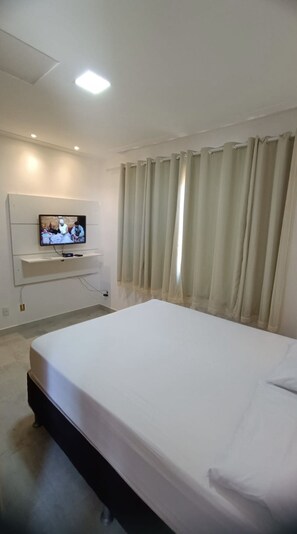 3 chambres, fer et planche Ă repasser, Wi-Fi, draps fournis