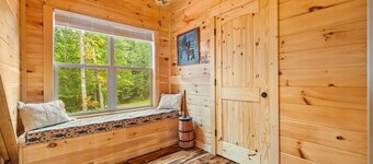 Cliffview Resort Lakefront 4BR, 3BTH- No Smoking/Pets. Fishing Dock, Game Rm.