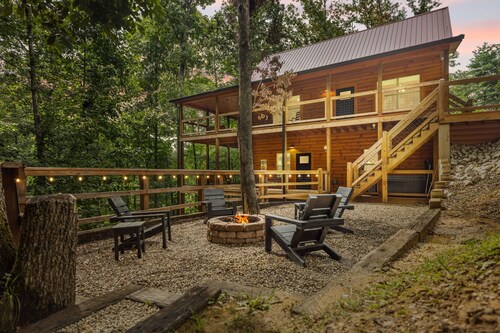 Cliffview Resort Lakefront  4BR, 3BTH- No Smoking/Pets. Fishing Dock, Game Rm.