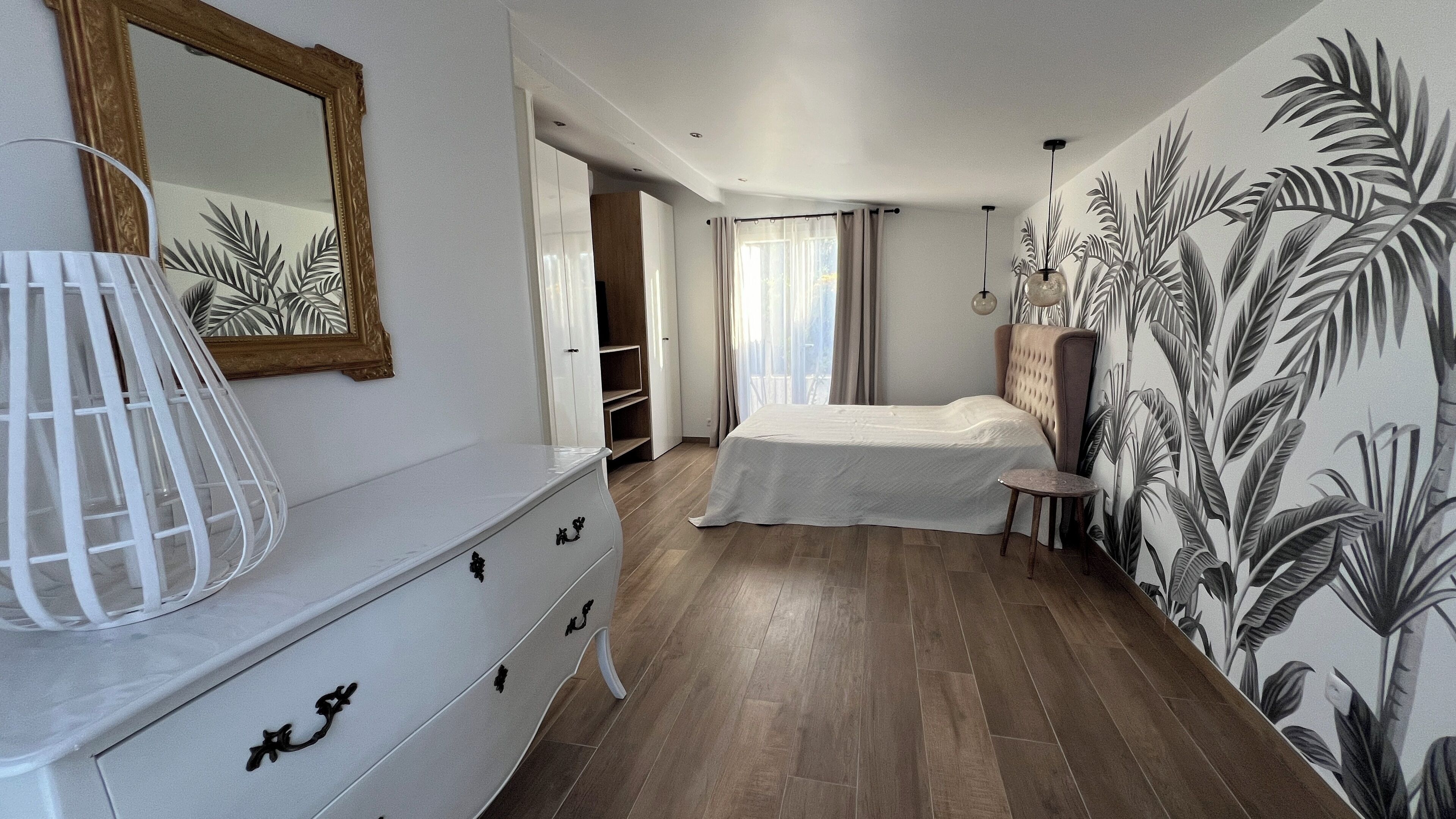 3 bedrooms, iron/ironing board, free WiFi