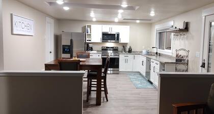 Old Town Florence getaway, walking distance to shops and restaurants.