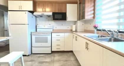 Lovely spacious 2bdr Apt | Bel spacieux 2 chambres