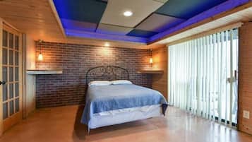 5 habitaciones, tabla de planchar con plancha y wifi gratis