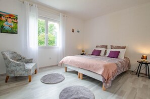 2 slaapkamers, reisbedje, gratis wifi