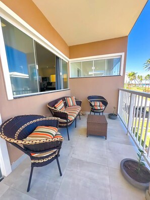 Terrace/patio - Oasis Pé na Areia Com Pool - Condomínio Fechado (Monte Gordo)