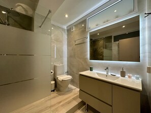 7 bedrooms - Elpida Luxury Apartments & Suites (Lefkada)