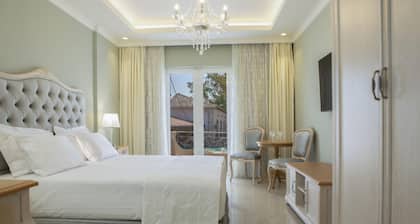 VK Luxury Suites - Private Parking - Adults Only