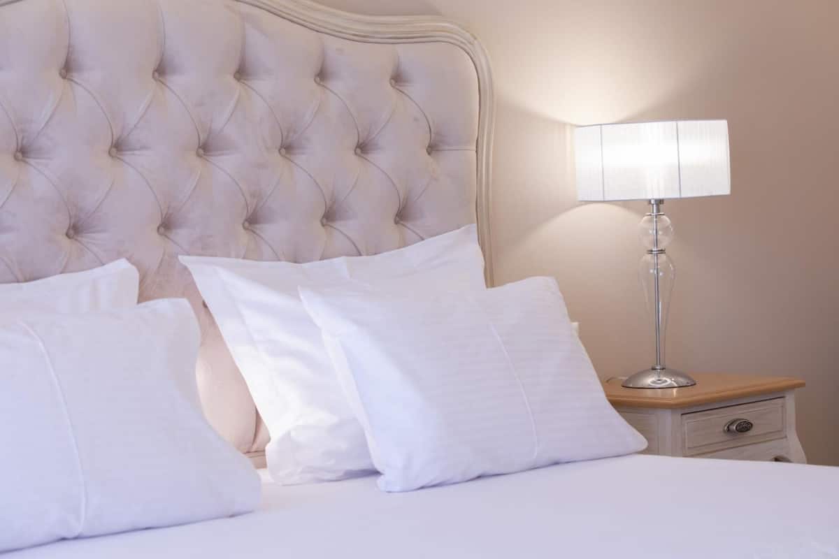 Suite, Smoking | 6 bedrooms