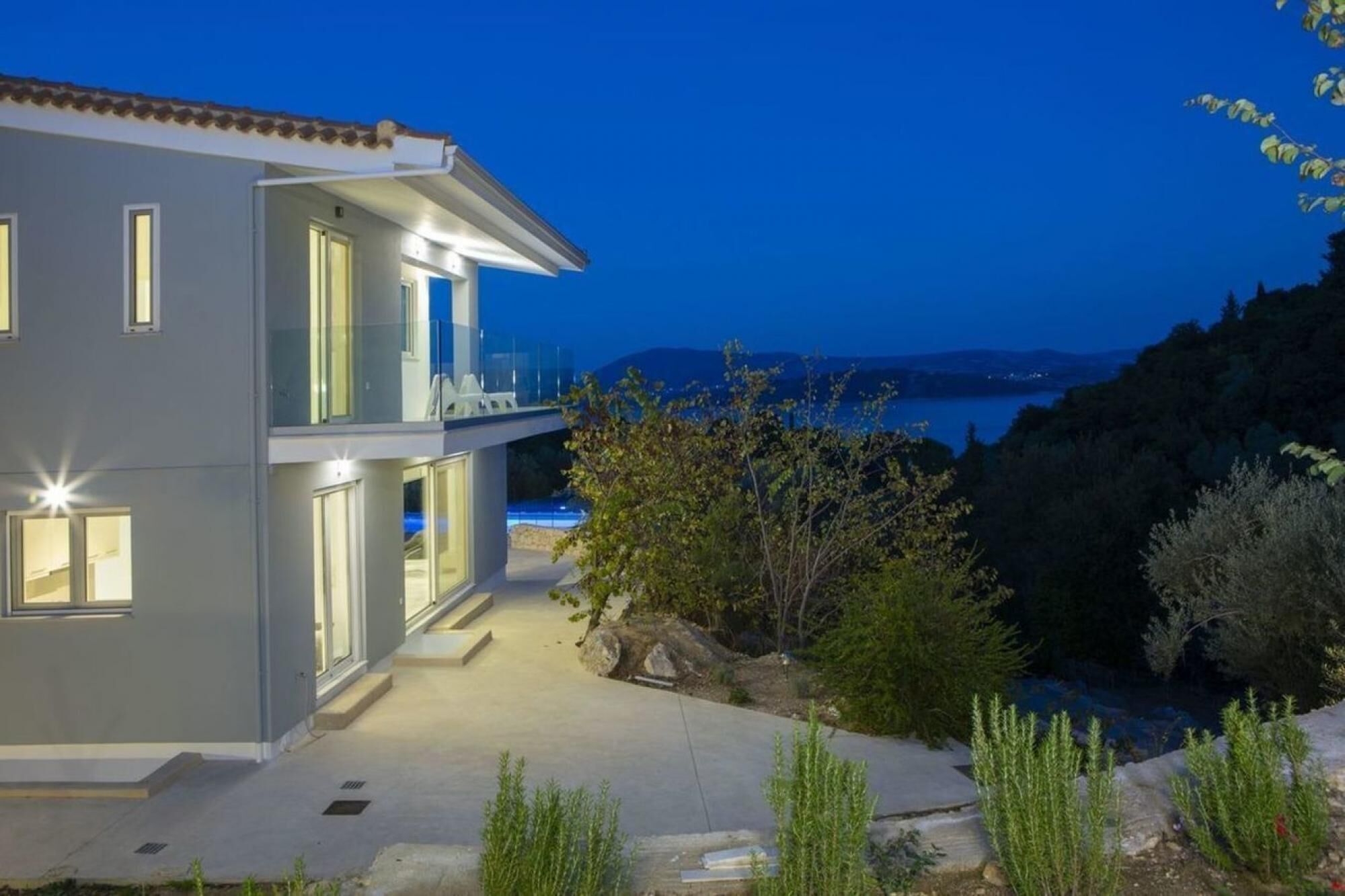 House, Smoking | 8 bilik tidur 