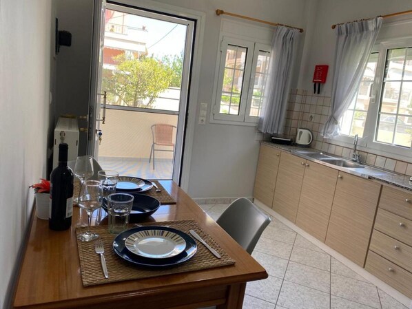 Apartamento, fumadores | Cocina privada