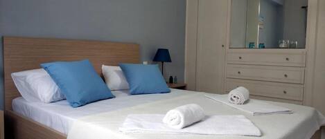 House, Smoking | 2 bedrooms