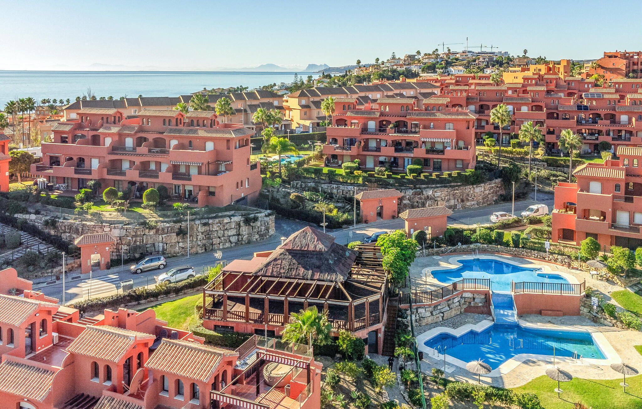 المنشأة من الخارج