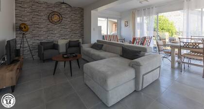 LE 10 - VOLVIC - GĂźte