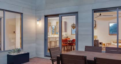 Taos Seasons - "Luxury Taos Retreat – Experience the Seasonal Bliss"