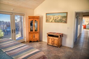 3 habitaciones, tabla de planchar con plancha y wifi gratis 