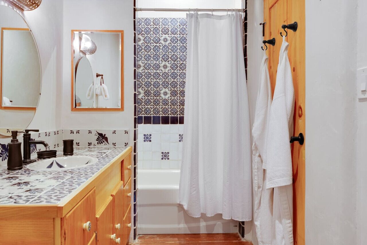Hair dryer, towels
