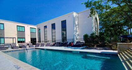 GrandStudio1Queen Bed Singapore