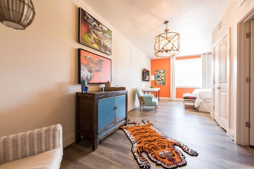 Rare Studio,1 Queen Bed(Beijing)