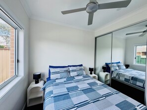 2 bedrooms, iron/ironing board, free WiFi, bed sheets