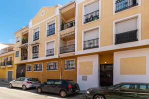 Exterior - WintoWinRentals - La Estancia FREE PARKING. (Málaga)