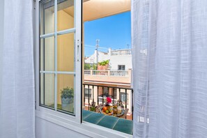 Interior - WintoWinRentals - La Estancia FREE PARKING. (Málaga)