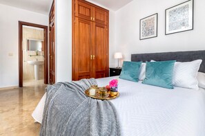 1 Schlafzimmer, Bügeleisen/Bügelbrett, kostenloses WLAN, Bettwäsche