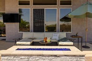 Property grounds - Beautiful Cave Creek Hm w/ Hot Tub, Pool, Putting Grn, 4 bedrooms (Cave Creek)