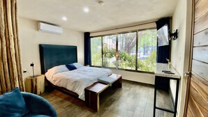 Room - Cancun hotel downtown, private bedrooms with private bathroom, shared pool (Cancún)