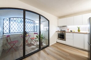 Fridge, oven, stovetop, dishwasher - Medieval Towers-Home&Experience (Firenze)