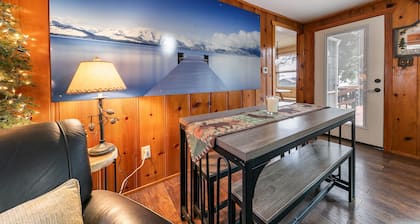 Agate Lakeview Escape | Game Room & Deck!