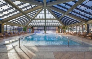 屋内プール、屋外プール