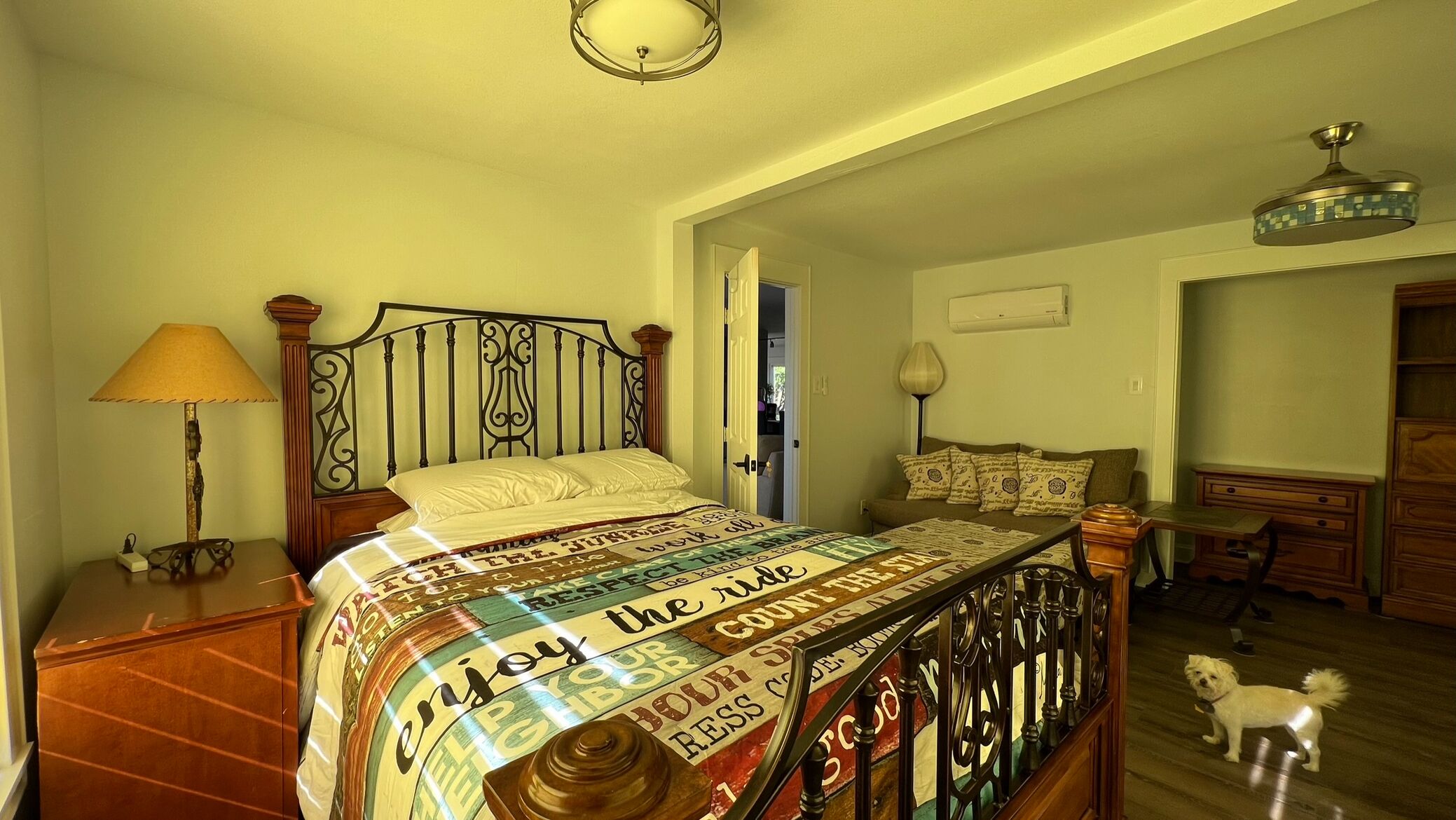 It's A Couple's Affair! "This is a 1-bedroom shared space"