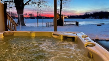 Bain à remous extérieur