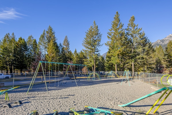 Área de juegos infantiles al aire libre