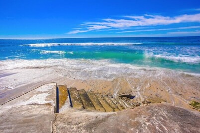 61' Ocean Frontage * 3 Beachfront Patios * A/C * Direct Beach Access