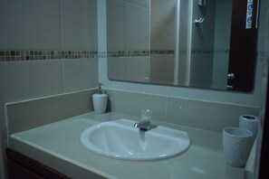 Toilet paper - Departamento en el Rodadero de Santa Marta Colombia (Gaira)