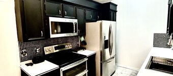 Parisian Marble Loft with a Garage off HWY55!