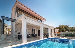 Beheizter Pool