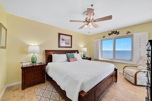 3 bedrooms, iron/ironing board, WiFi, bed sheets - Direct Beach Front, Amazing View, West End Corner Unit! (Orange Beach)