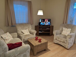 Télévision, chaîne hi-fi