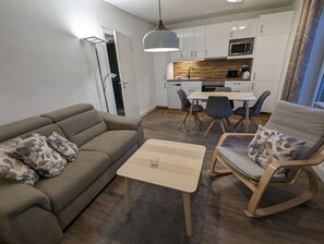 Unclassified image, 4 of 16, button - Haus Ekke Nekkepenn I, Whg. 4 - Haus Ekke Nekkepenn I, (Wyk auf Föhr)