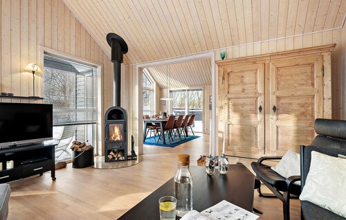 Amazing home in Farsø with sauna